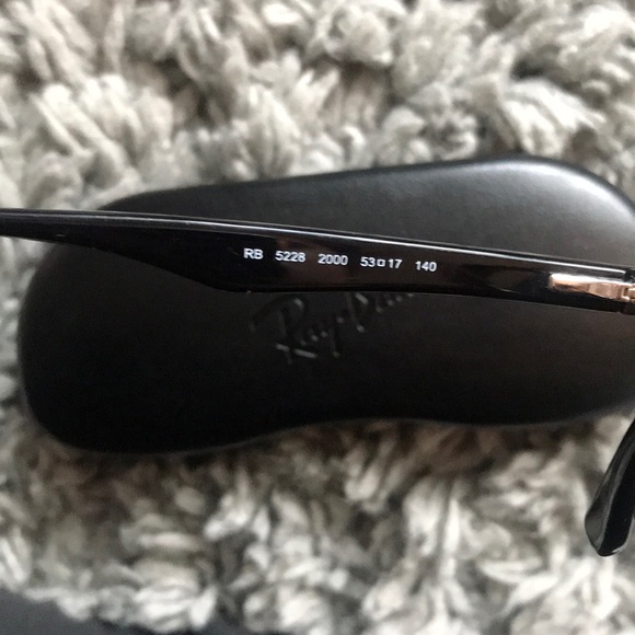 Rayban eyeglass frames - Picture 2 of 2